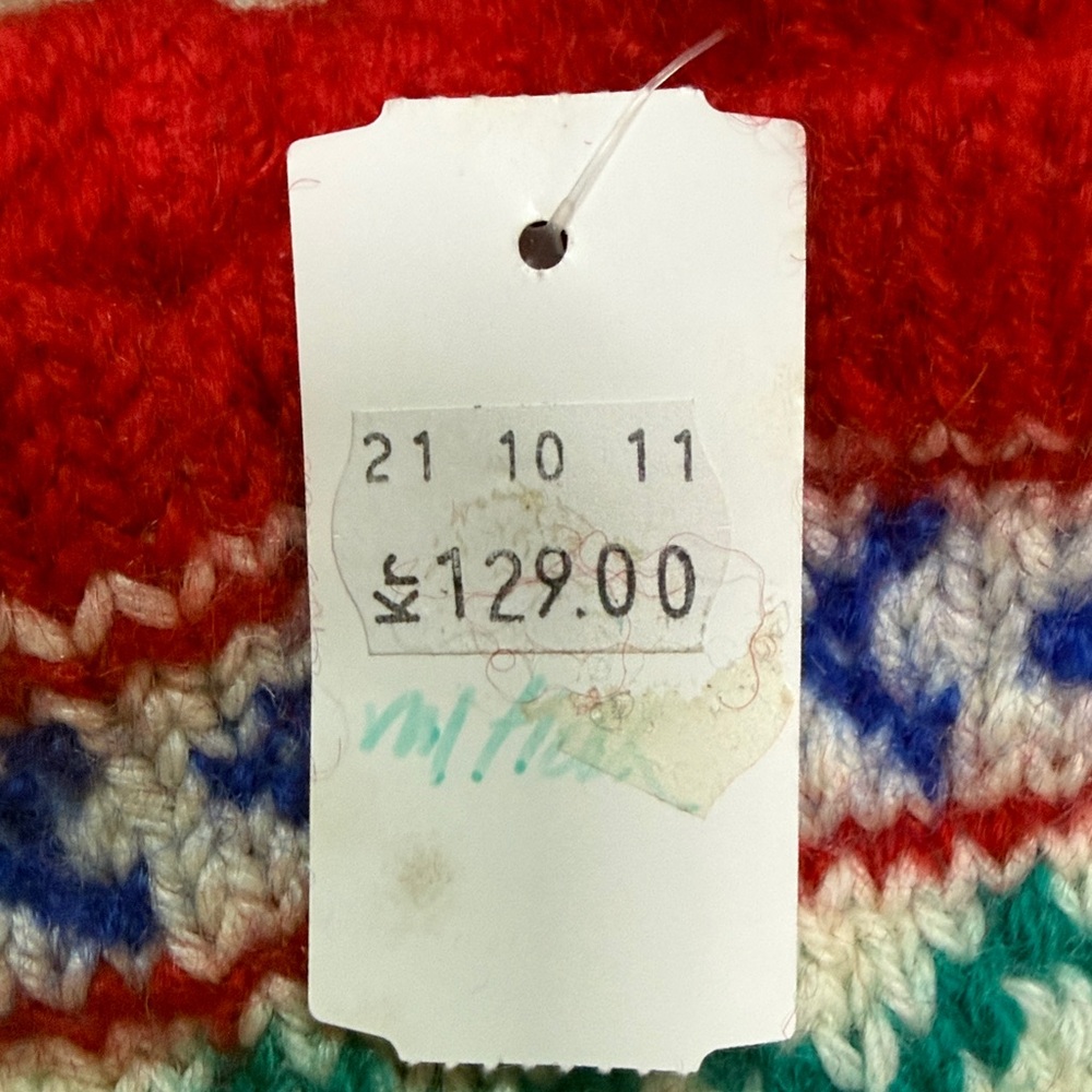 Vintage hand knit Nordic style sweater size 40 chest - Picture 6 of 6